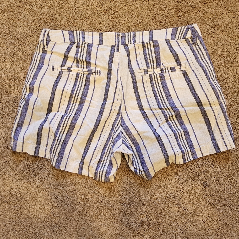 Old Navy Women's striped shorts - Picture 8 of 8